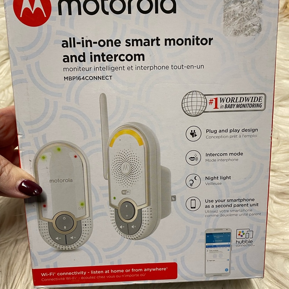 New Motorola all-in-one smart monitor and intercom